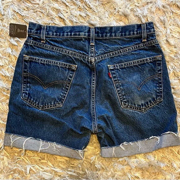 🆕 🔥 NEW - Bleach Dye Levi’s Denim Shorts 🔥 🆕 - Picture 3 of 10